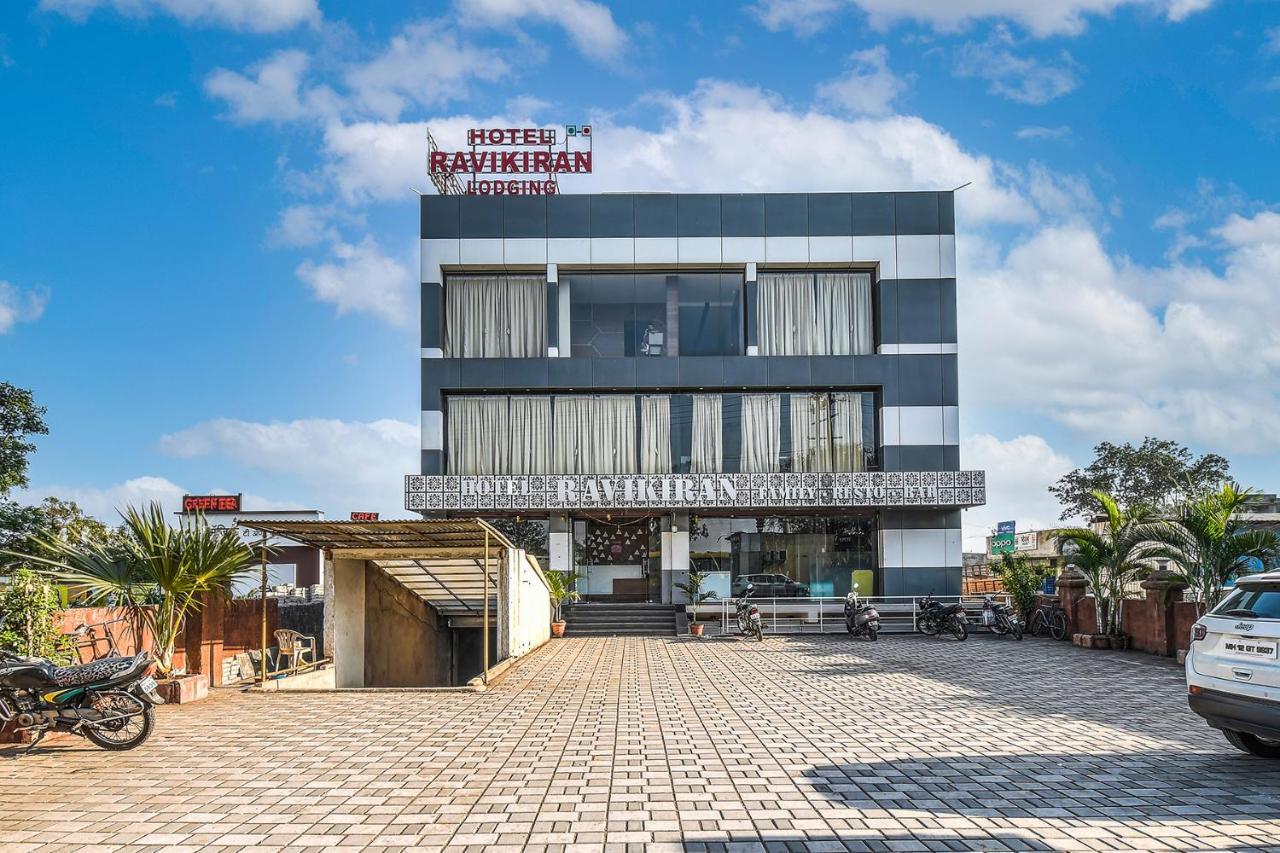 Hotel Ravikiran Kolhapur Buitenkant foto